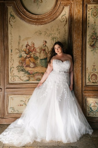 Allure Bridals Style #W551 #1 Ivory thumbnail